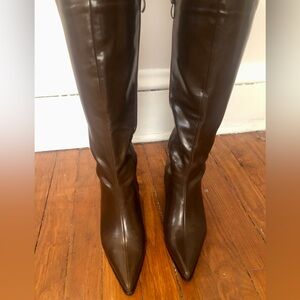 NWT Chocolate Brown leather knee High Boots w/inside zipper.size 6.5 can fit a 7